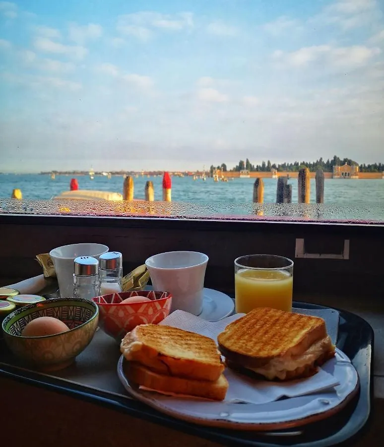 Hotel Vecellio Venice On The Lagoon