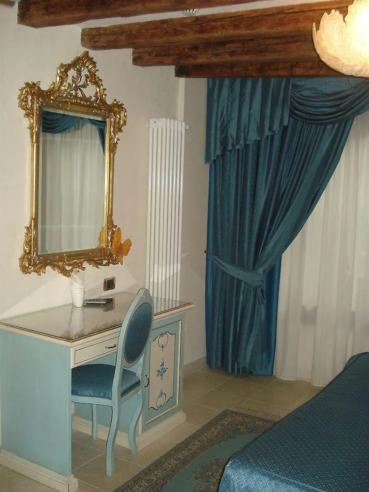 Hotel Vecellio Venice On The Lagoon