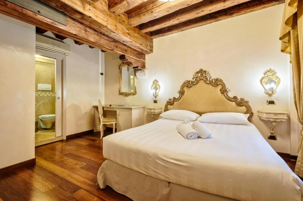 Hotel Vecellio Venice On The Lagoon